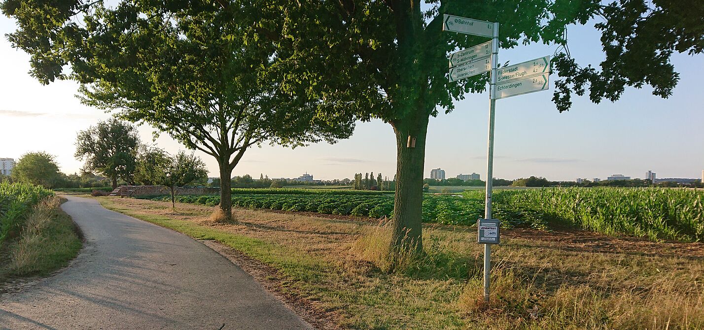 Radverkehrszähler am alten Bahndamm zwischen Unteraichen und Echterdingen