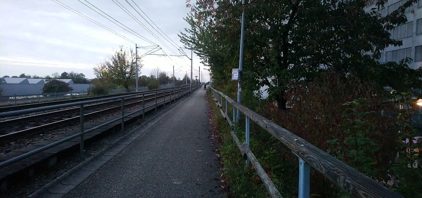Radverkehrszähler in Unteraichen an Laternmast montiert