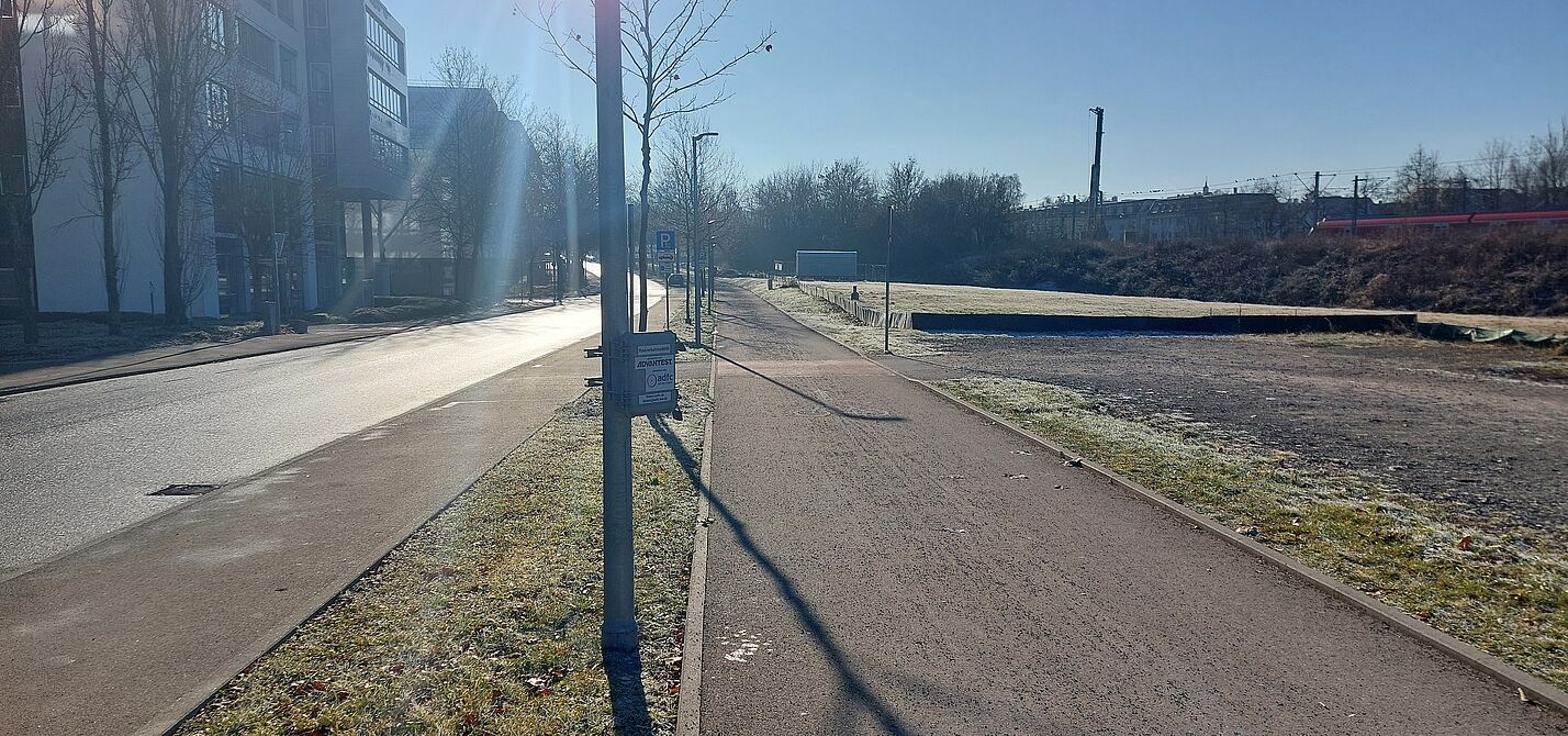Radverkehrszähler an der Max-Lang-Straße Radverkehrszähler an der Max-Lang-Straße