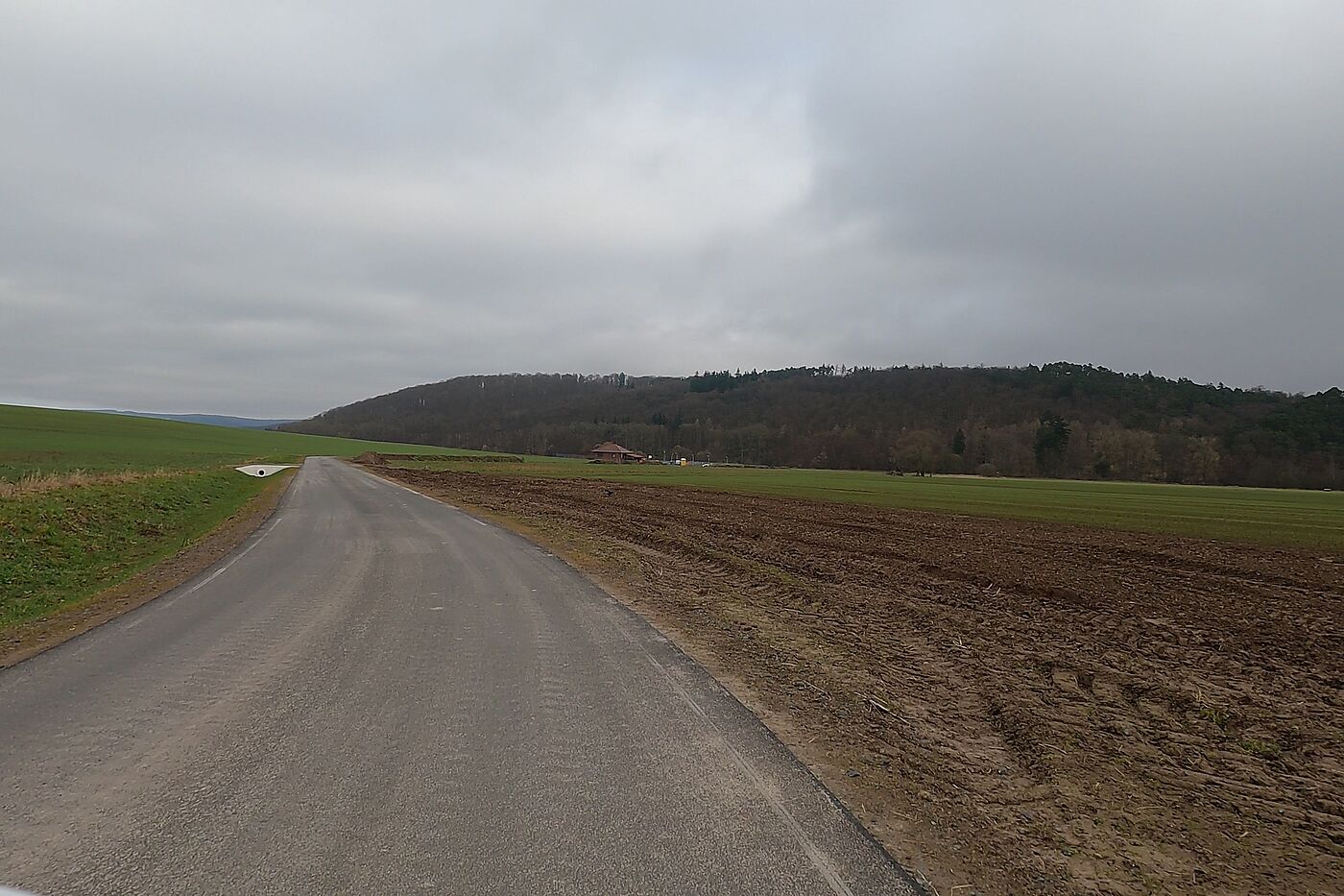 Neubau R4/Schwalmradweg Bischhausen - Niederurff Neubau R4/Schwalmradweg Bischhausen - Niederurff