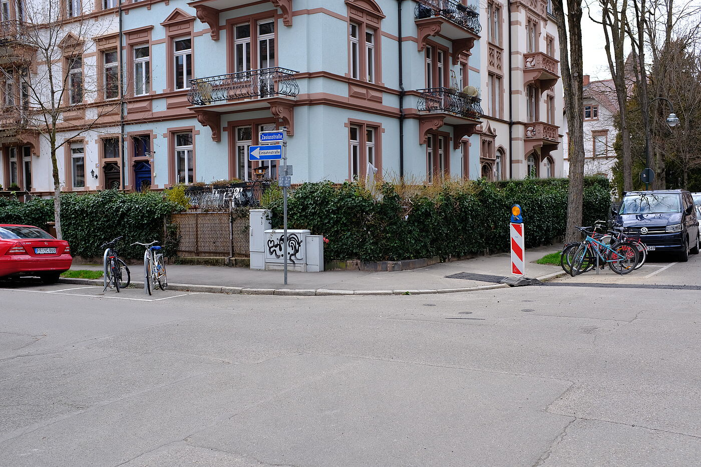 Verbesserung der Querungsbedingunge Verbesserung der Querungsbedingunge