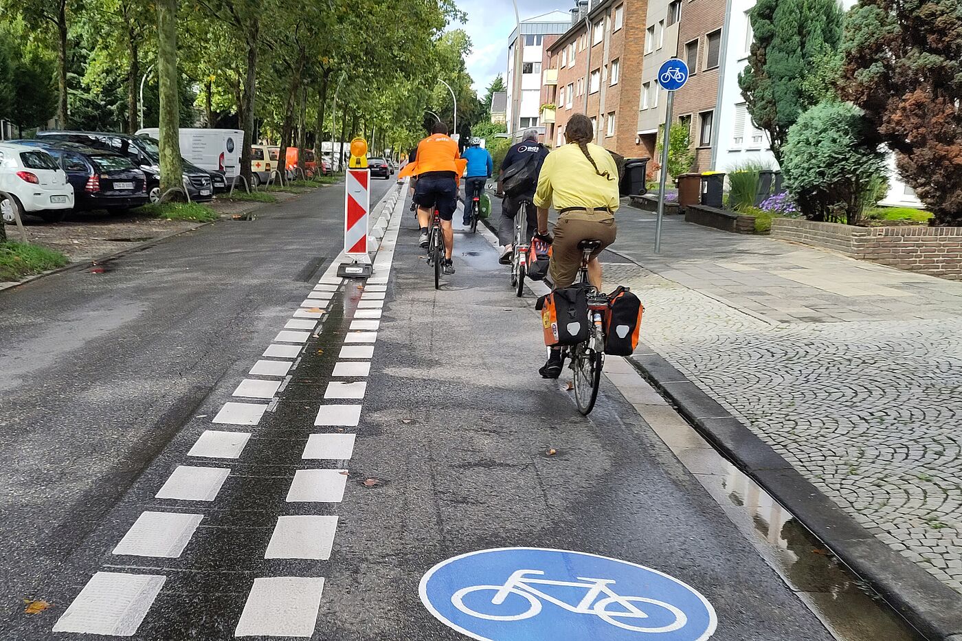 Neuaufteilung des Fahrbahnquerschnitts Neuaufteilung des Fahrbahnquerschnitts