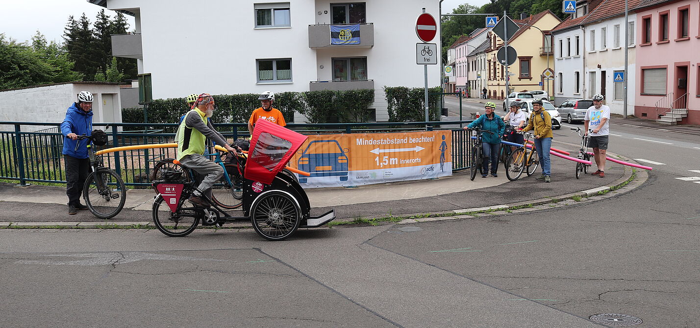 Blieskastel-Überholabstand Aktion zum Überholabstand in Blieskastel