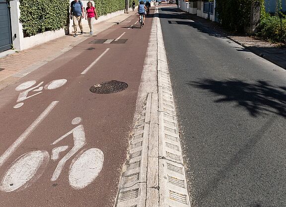 Geschützter Radfahrstreifen in Arcachon