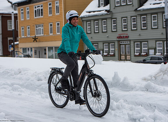 Mit der richtigen Ausstattung macht Radfahren auch im Winter Spaß. Mit der richtigen Ausstattung macht Radfahren auch im Winter Spaß.