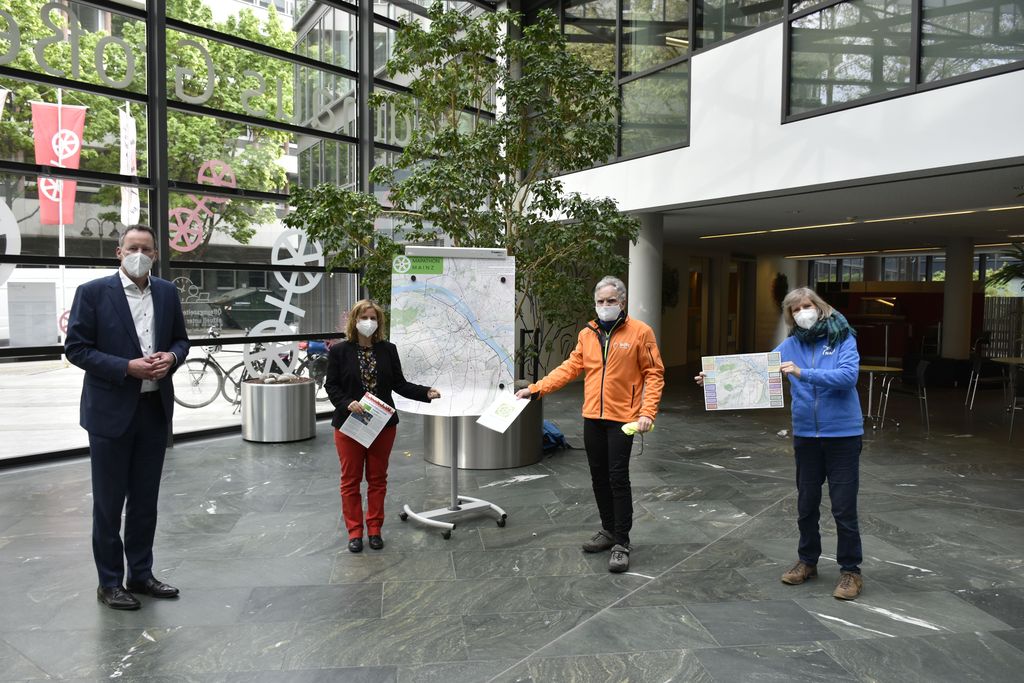 Mapathon Mainz Übergabe Wunschradnetz Mapathon Mainz Übergabe Wunschradnetz
